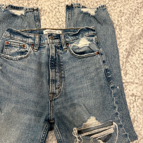 Abercrombie and Fitch Curve Love Ankle Straight Ultra High Rise Jean - Picture 3 of 11